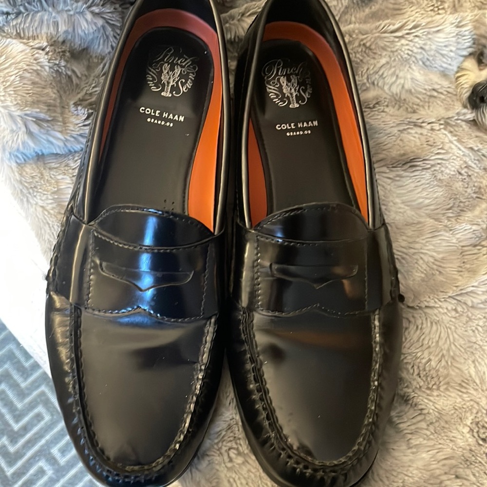 Men’s leather Cole Haan handsewn size 10 loafers